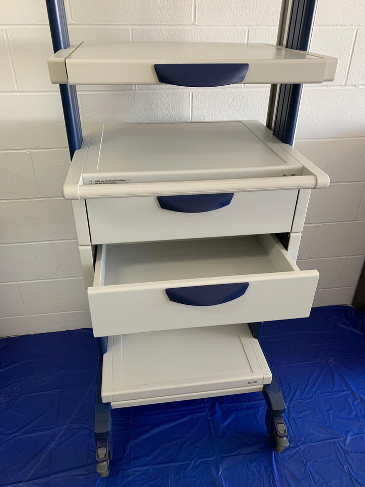 Knurr Medical Cart